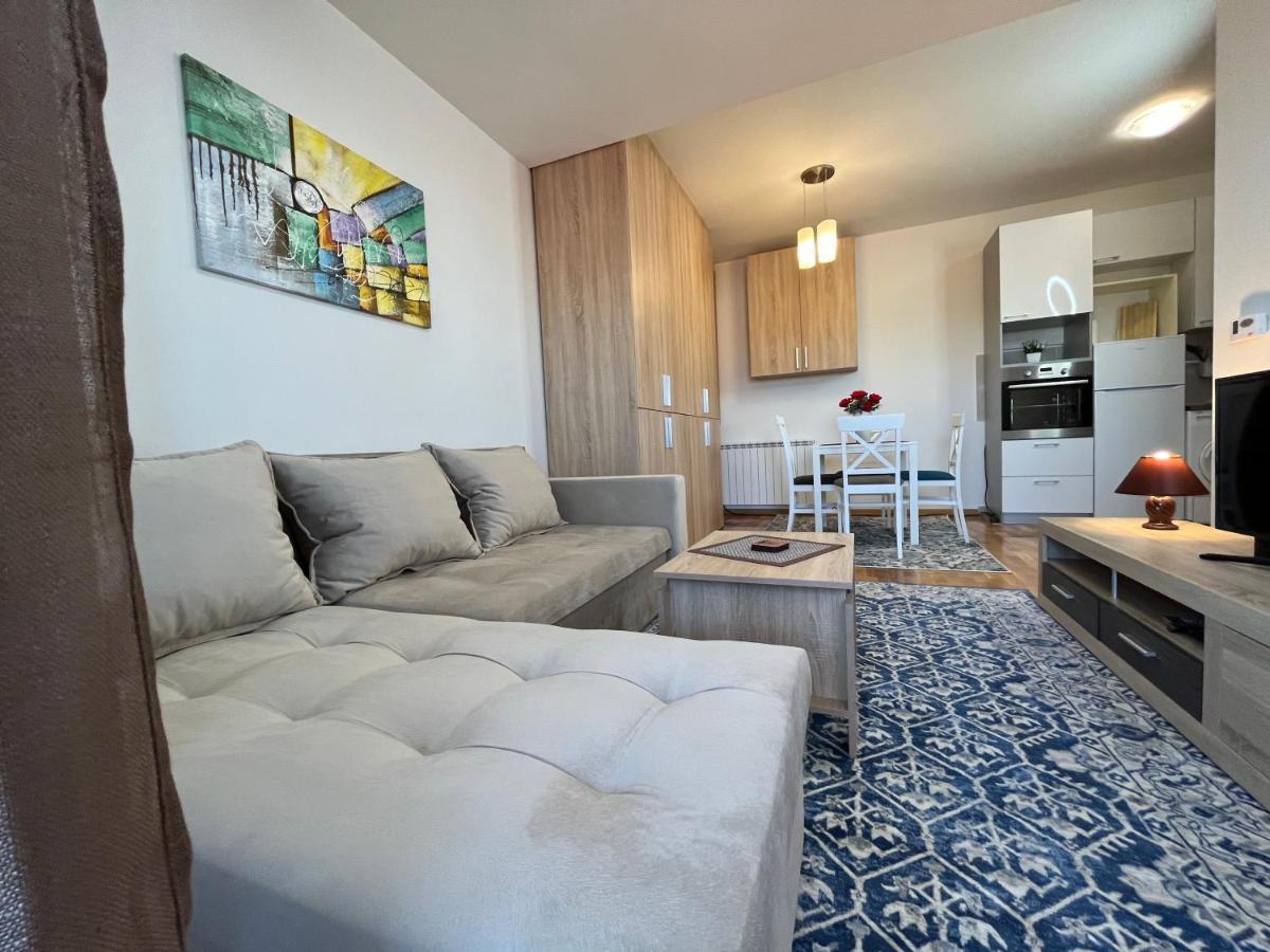 Nbg Hills Apartments Belgrado Exterior foto